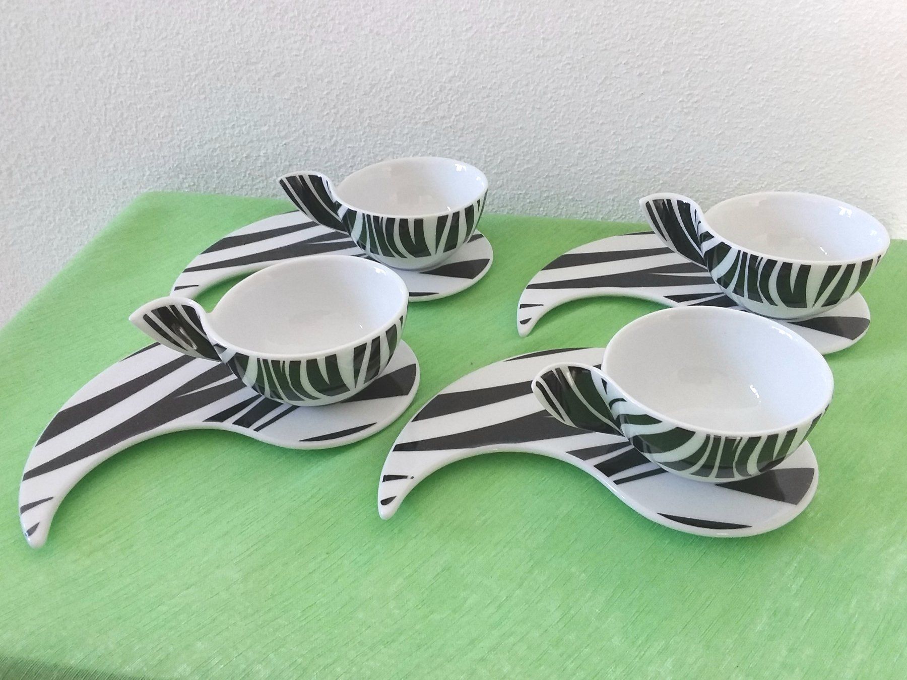 Set di piatti: ANGELO FORTUNA 4er Kaffee Set – Usato da Uitikon Waldegg venduto da Risibisi7 1