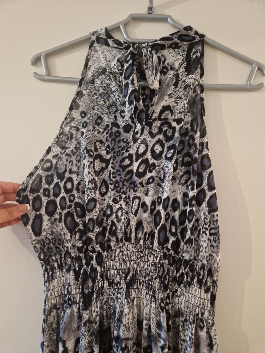 Vestiti: kleid leopard grauschwarz – Nuovo (secondo la descrizione) da Ebikon venduto da kov_9vqb 5