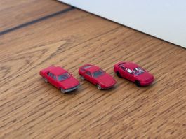M0884: 3 rote Personenwagen (Spur N)