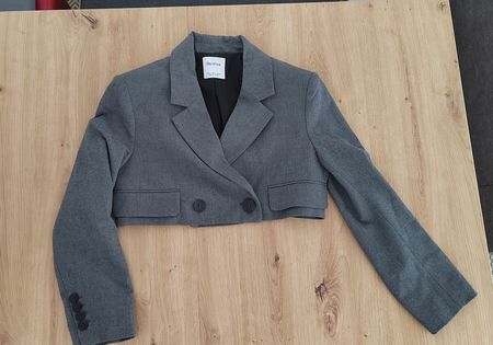 Blazer court Bershka gris couleur unie état très bon
