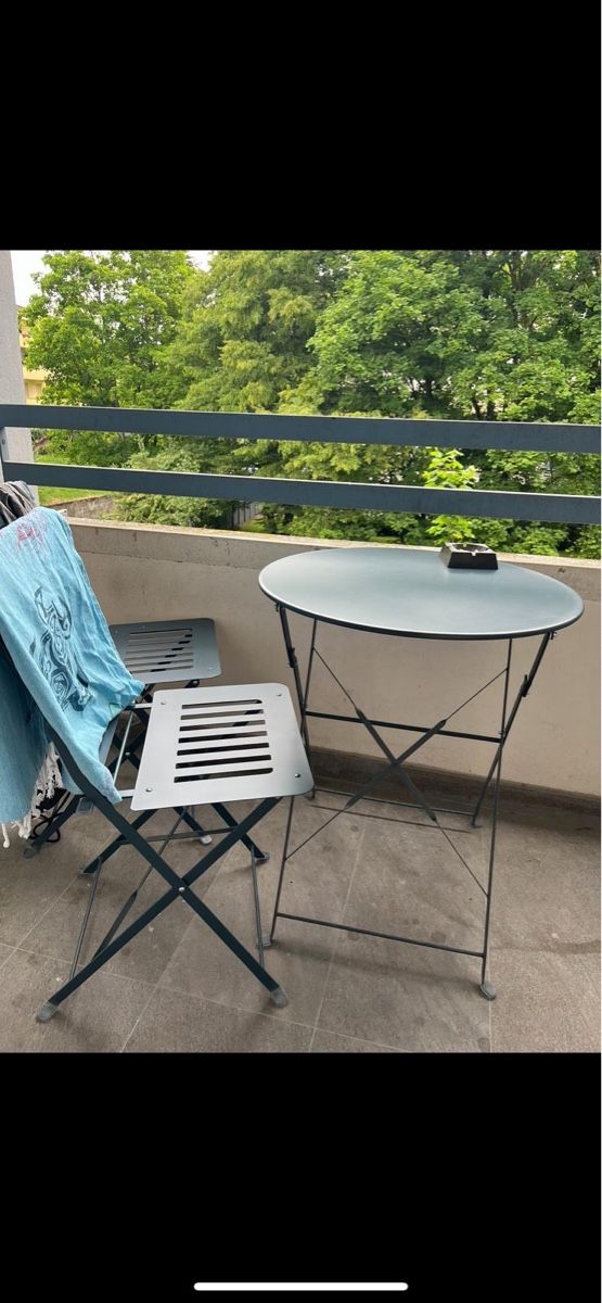 Ikea Set de table et chaises: outdoor table and 2 chairs from IKEA – D'occasion à Veyrier par luc_dlm8