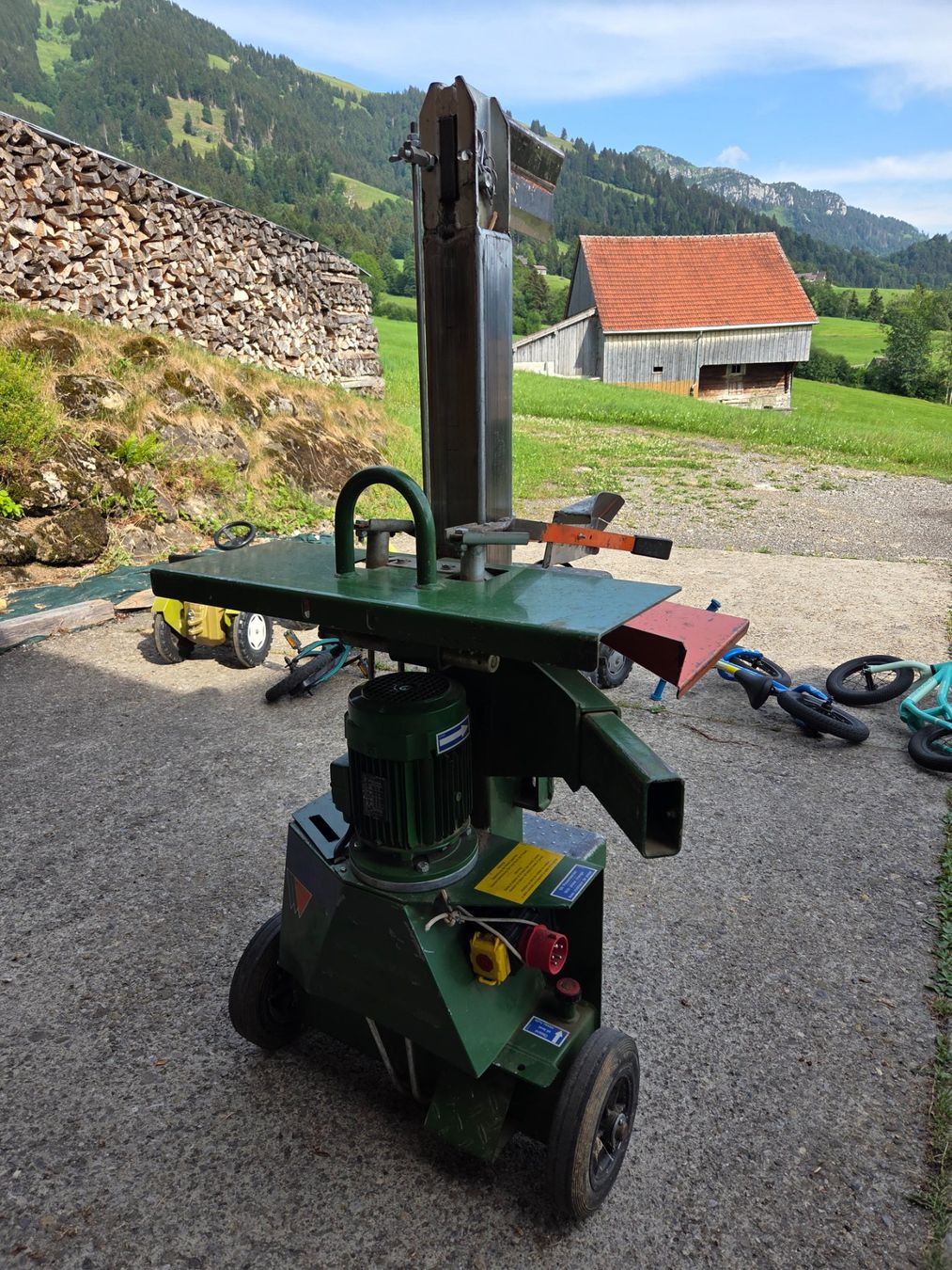 Posch Tutte le macchine: Holzspalter Posch Elektro 6t – Difettoso da Nesslau venduto da Swiss038 1