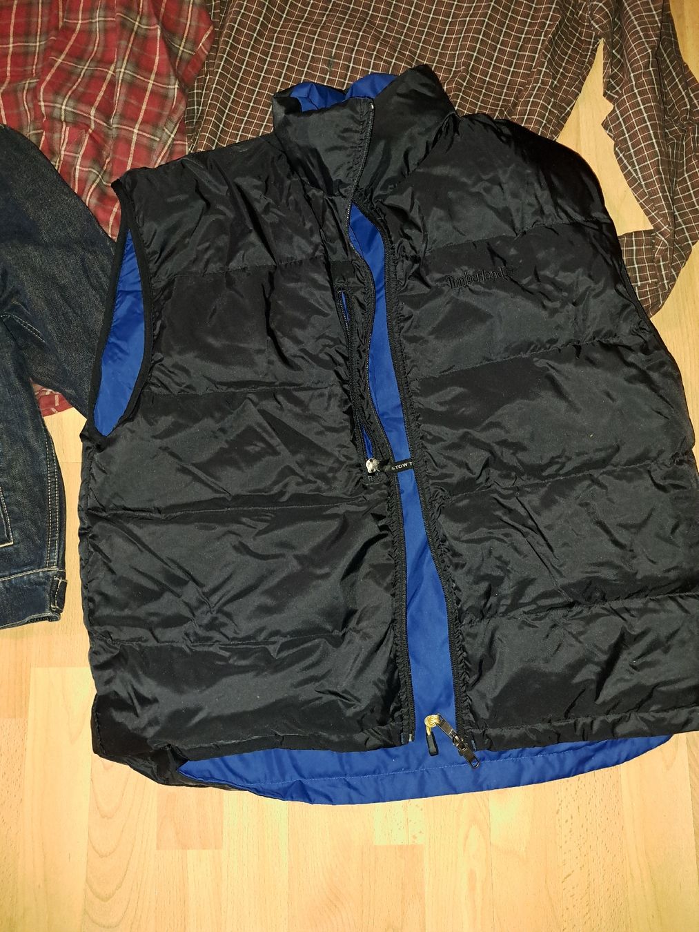 Kleiderpakete: 12 x TIMBERLAND GR.M Kleiderpaket – Gebraucht aus Kölliken von Upcycling-by-Mc-TAM 2