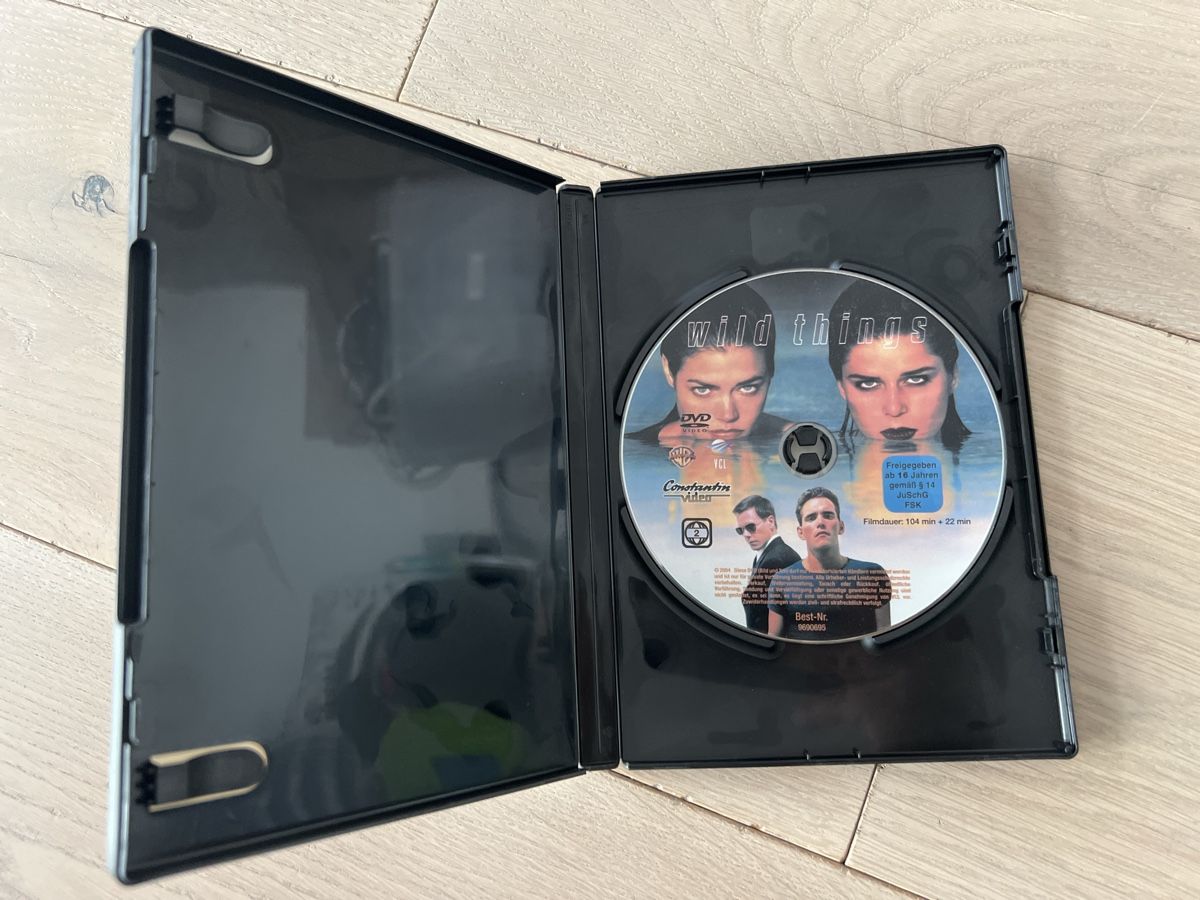 Alle DVDs: Wild Things DVD mit Kevin Bacon & Neve Campbell – Gebraucht aus Affoltern am Albis von Rabbi002 2
