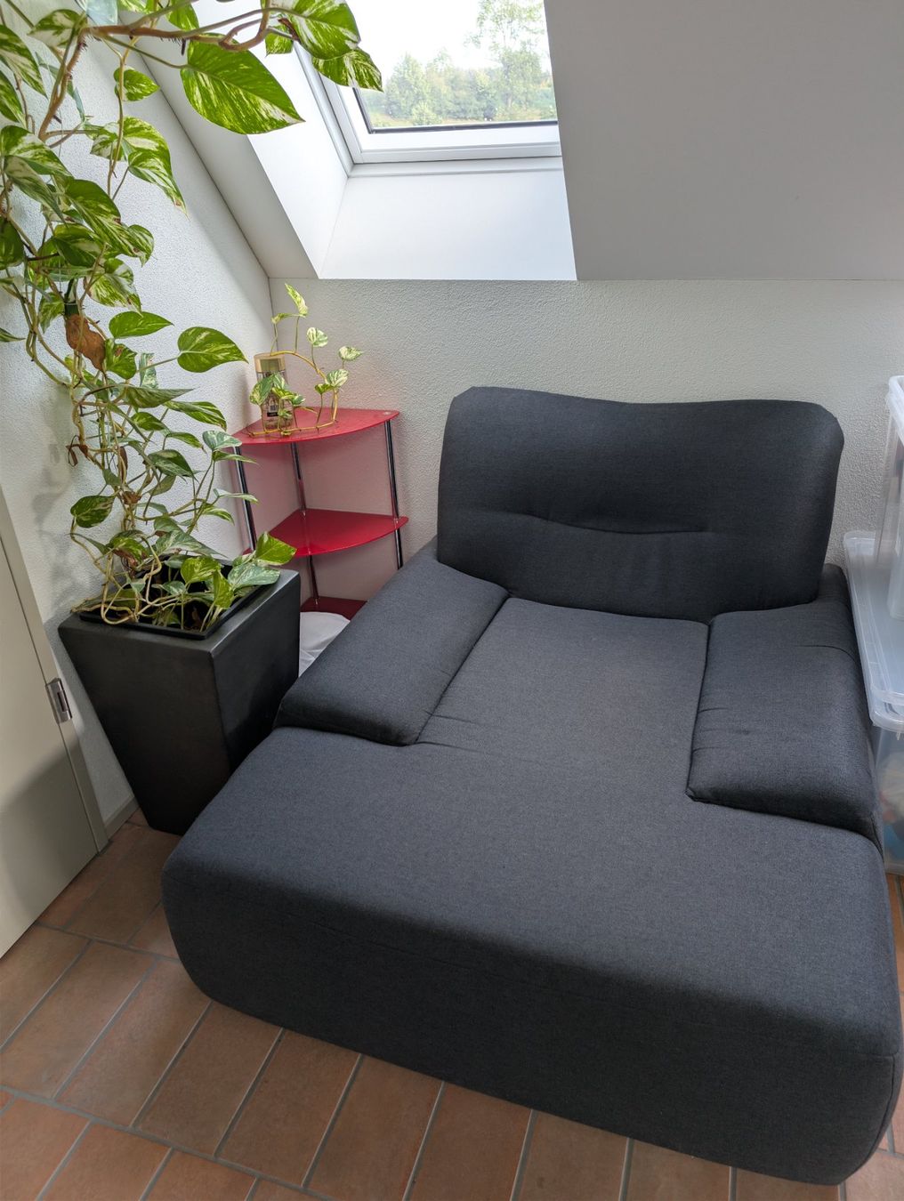 Sofas: Loungesessel Grey used – Gebraucht aus Oberhasli von awaisgman 5