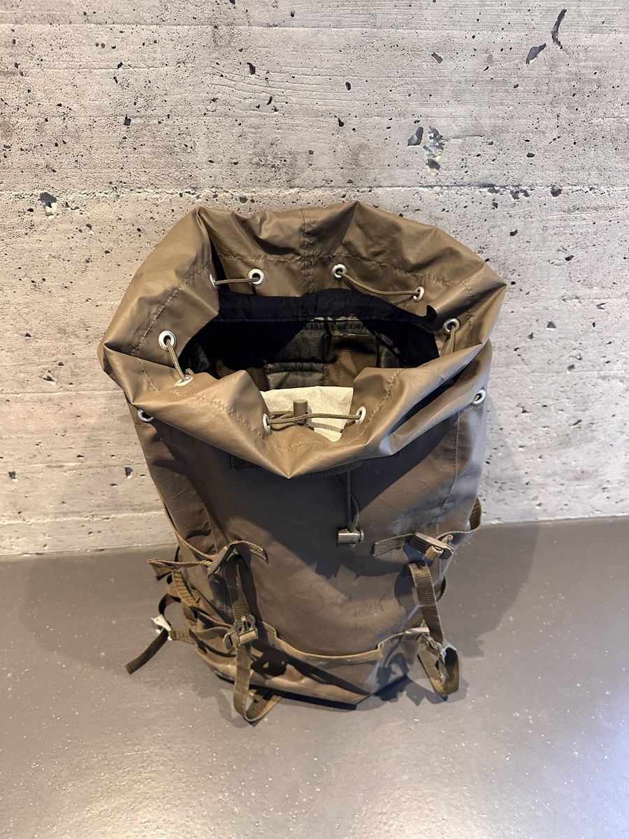 Schweizer Armee Zaini: Militärrucksack 90 – Usato da Ilanz venduto da daria007 2