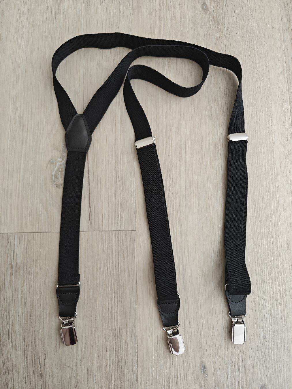 Altro in  Abbigliamento & Accessori: Bretelle nere uomo in ottimo stato – Nuovo (secondo la descrizione) da Biasca venduto da Giampy38
