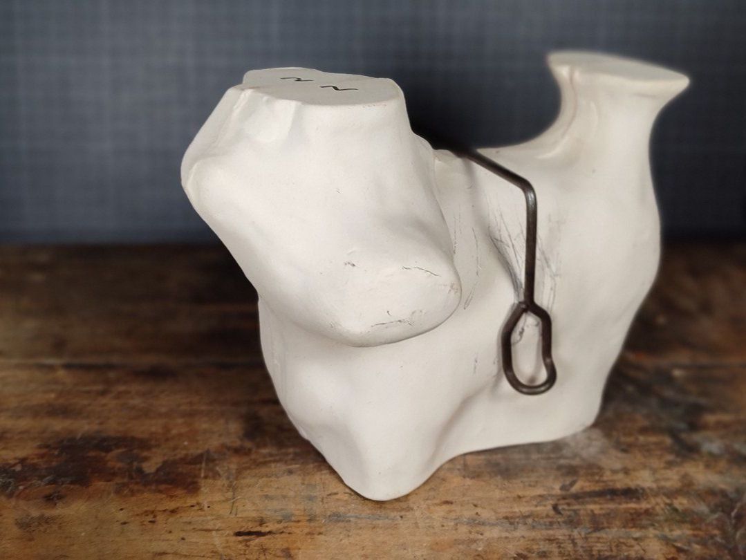 Moules à gâteaux: Wunderschöne alte Backform KUH SHABBY/Landhaus – D'occasion à Gelterkinden par MYSTOREFORYOU4460