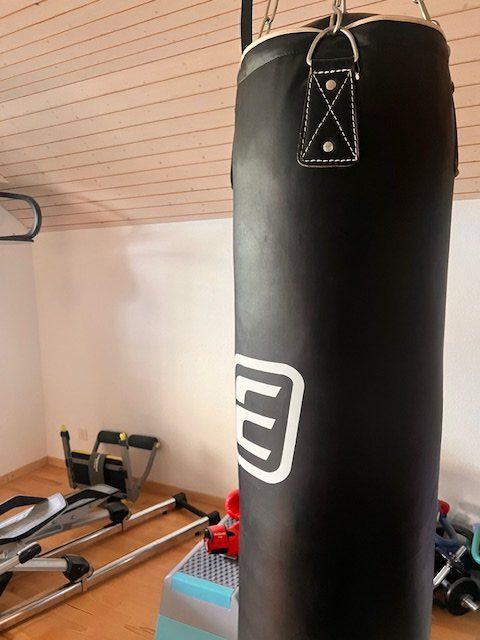 Sacchi da boxe: Energetics Boxsack inkl. Kettenaufhängung – Leder, L 122 cm – Usato da Walzenhausen venduto da Jana013 1