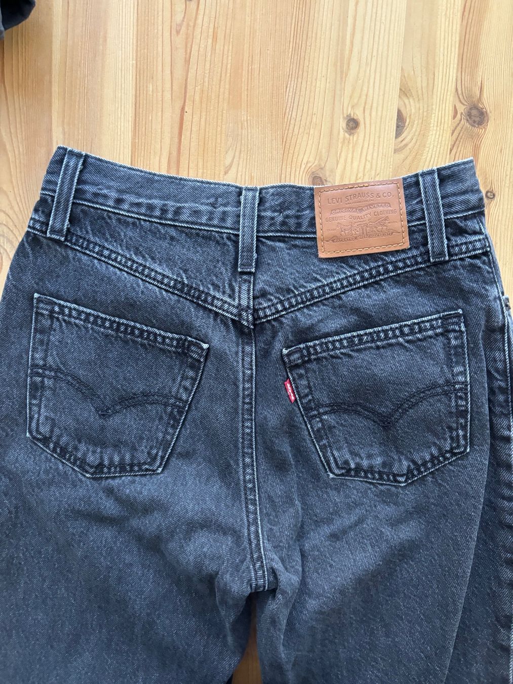 Levi's Jeans: Levi's Hose – Usato da Flurlingen venduto da AninaHaltiner 1