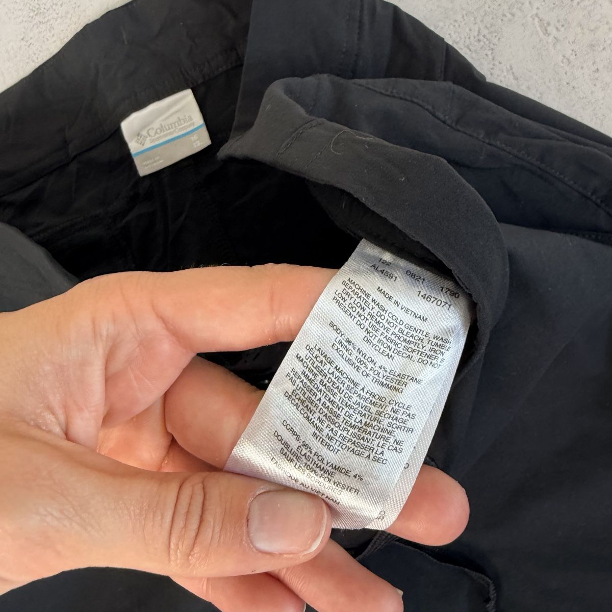 Columbia Hosen: Short Columbia noir - taille XS  – Neu (gemäss Beschreibung) aus Neuchâtel von aliceguins 5