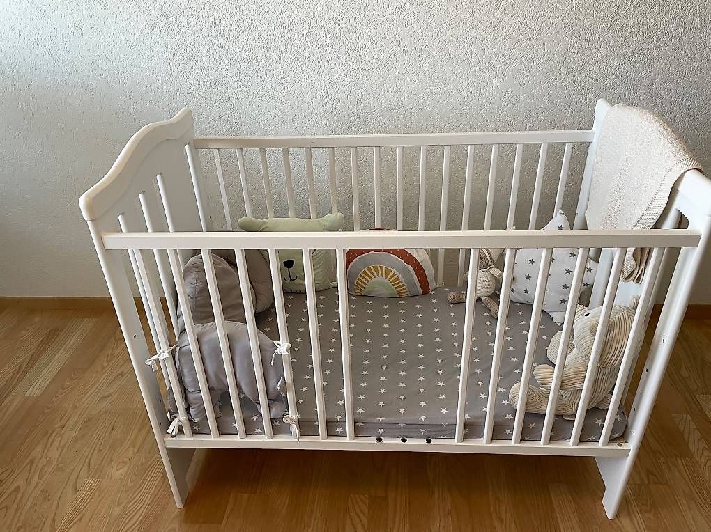 Betten: Kinderbett verstellbar mit Matratze – Gebraucht aus Au ZH von Ssamkova 3