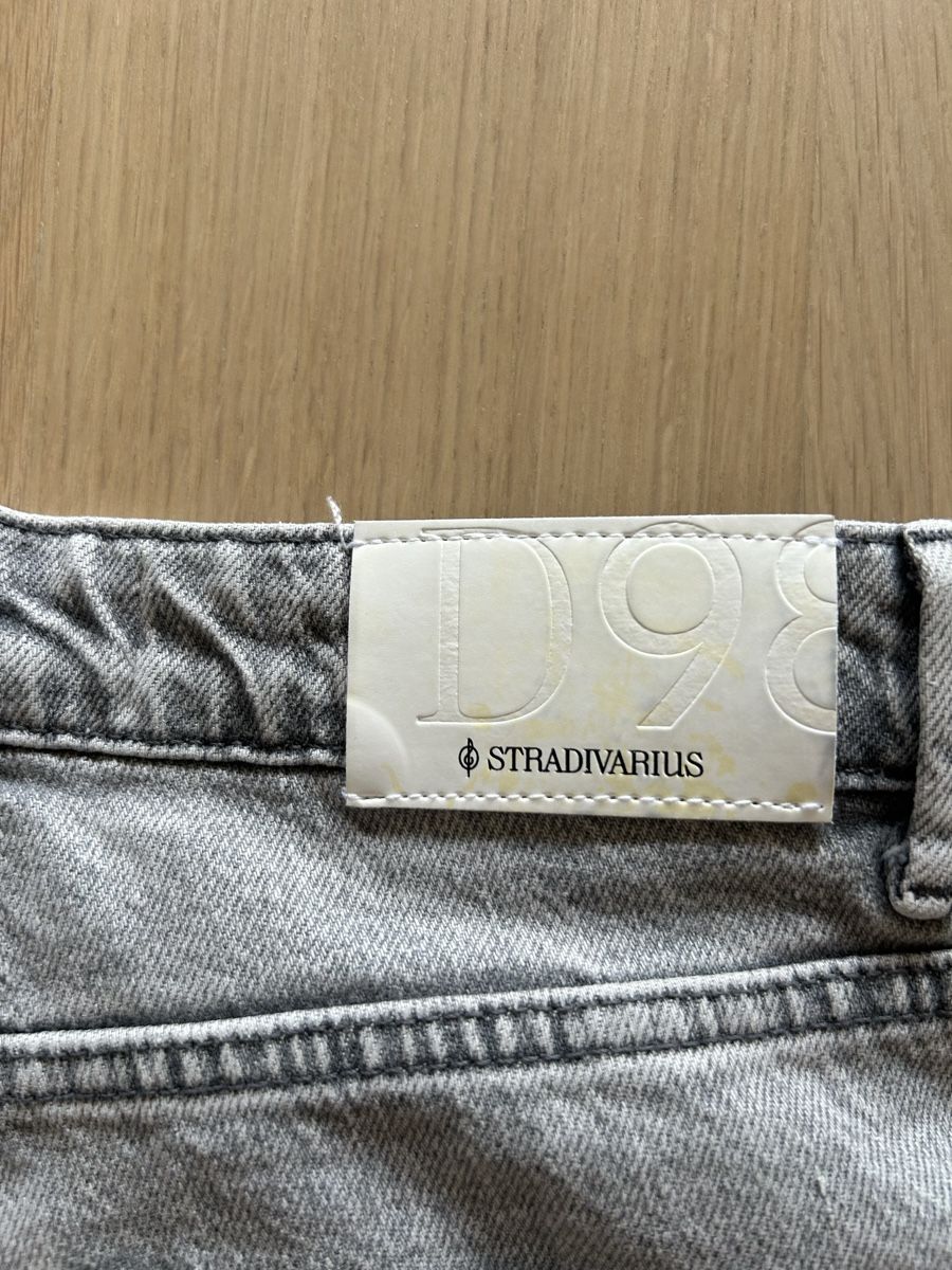 Stradivarius Jeans: Stradivarius D98 Grösse 36 – Neu (gemäss Beschreibung) aus Adetswil von jul_qvl5 2