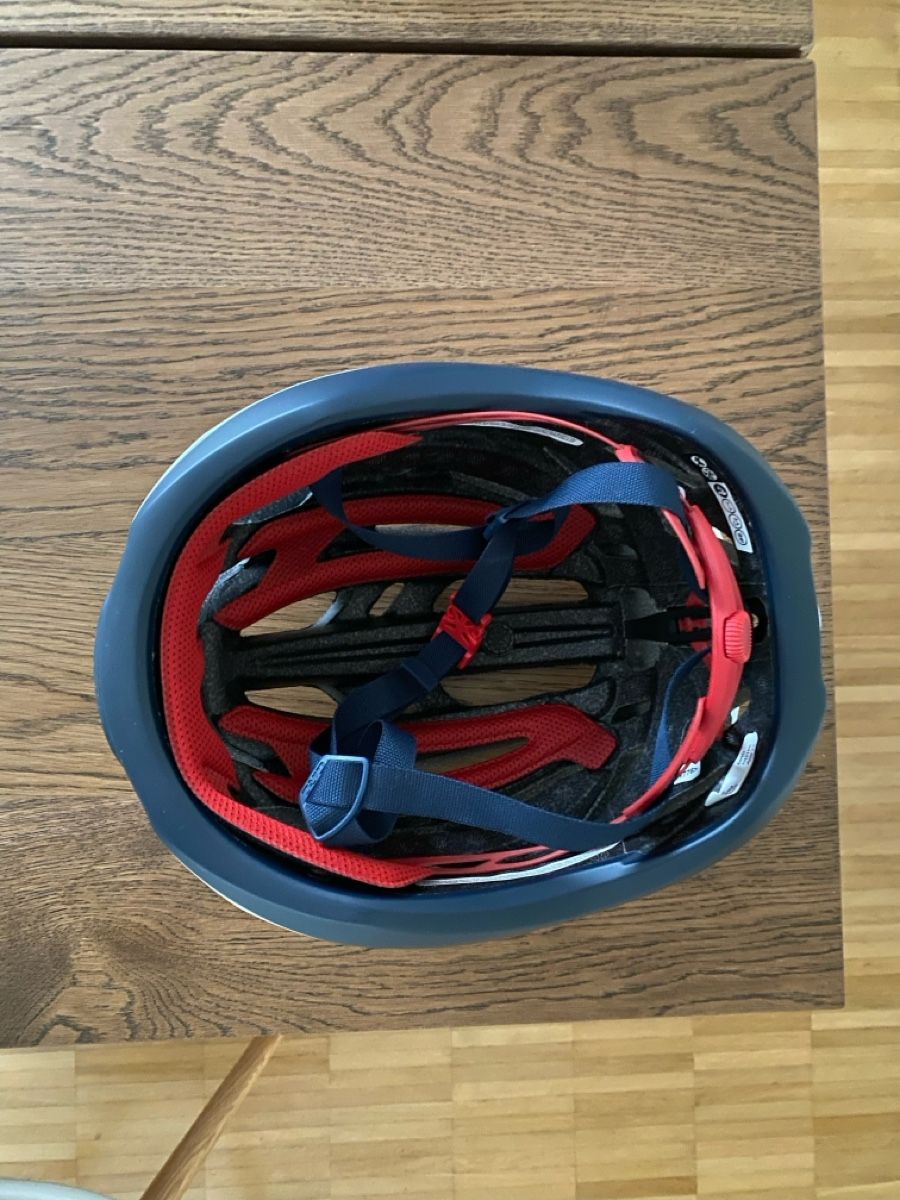 Giro Helme: Giro Agilis Fahrradhelm – Neu (gemäss Beschreibung) aus Basel von kal_v26p 3