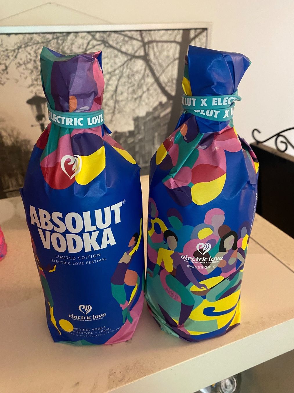 Bevande alcoliche: Absolut "Electric Love" Vodka – Nuovo e nell'imballaggio originale da Burg AG venduto da Lobo016 2