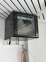 Leises Serverrack in Top Zustand