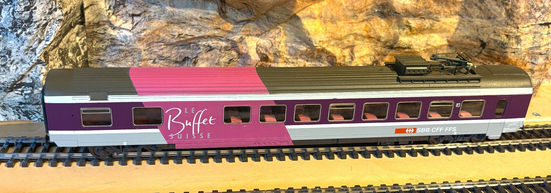 Roco Modellini di ferrovie: Roco H0 SBB Speisewagen AC-Achsen – Usato da Zunzgen venduto da peppino2000
