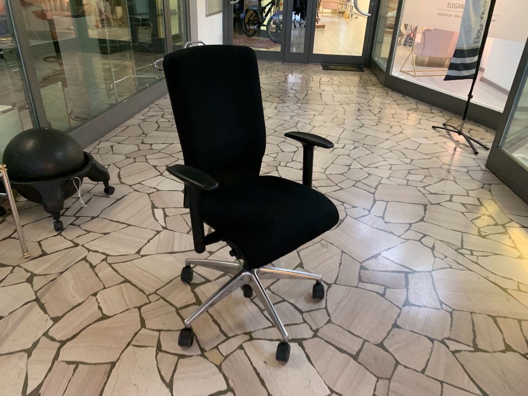 Sedie: Girsberger comport stuhl Lief Gratis – Usato da Thun venduto da Thuno6 1