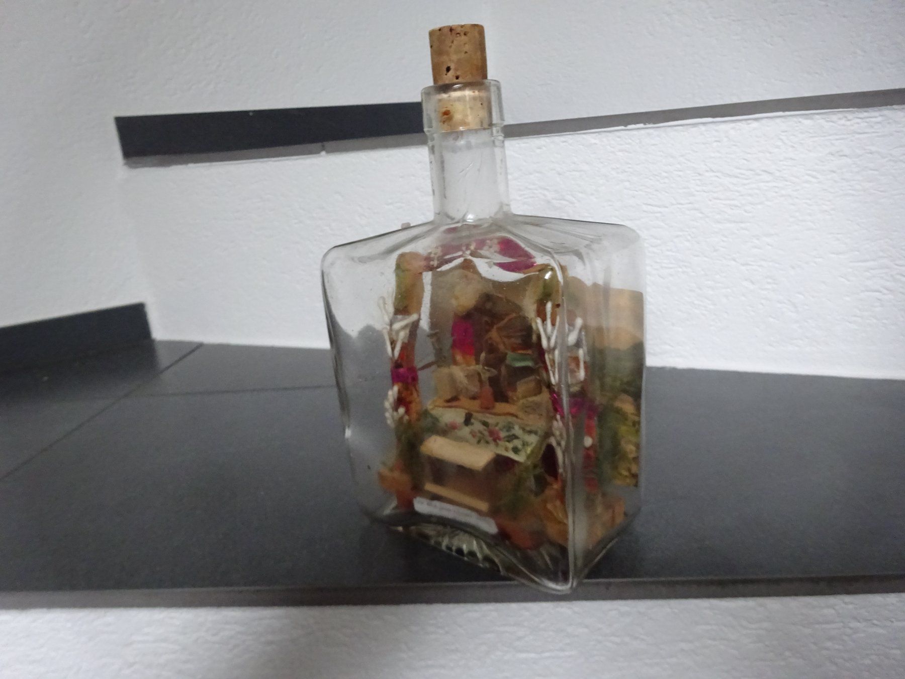 Dipinti: Klosterarbeit Flasche Altar Reliquie – Usato da Esslingen venduto da eintagammeer 1