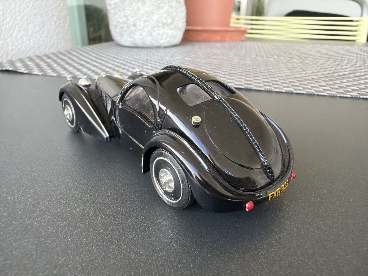 Brumm Modellini d'auto: Bugatti 57 S - 1/43 - Brumm – Usato da Wolfwil venduto da Rolex1 2