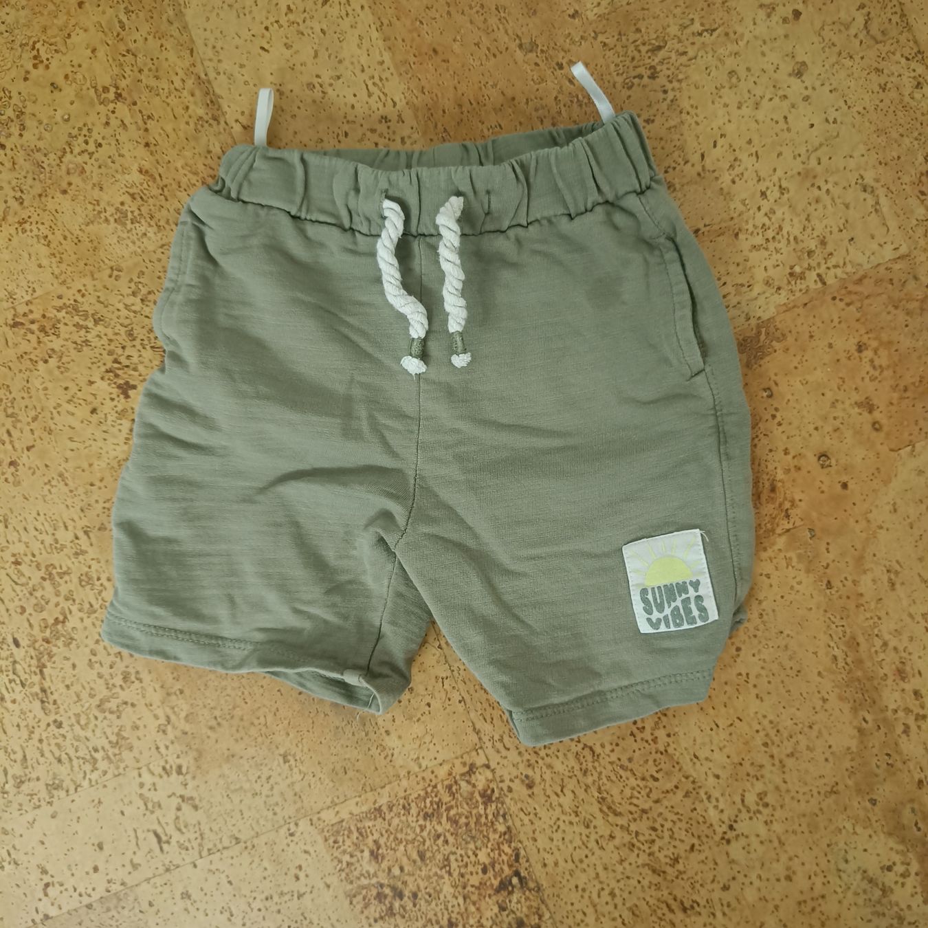 Hosen: Shorts Grösse 92 – Gebraucht aus Jaberg von urig17.