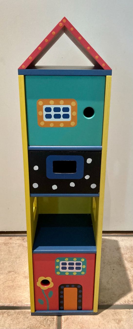 Spielhäuser: Kindermöbel zum Träumen – Gebraucht aus Eglisau von Shoprabbit 2