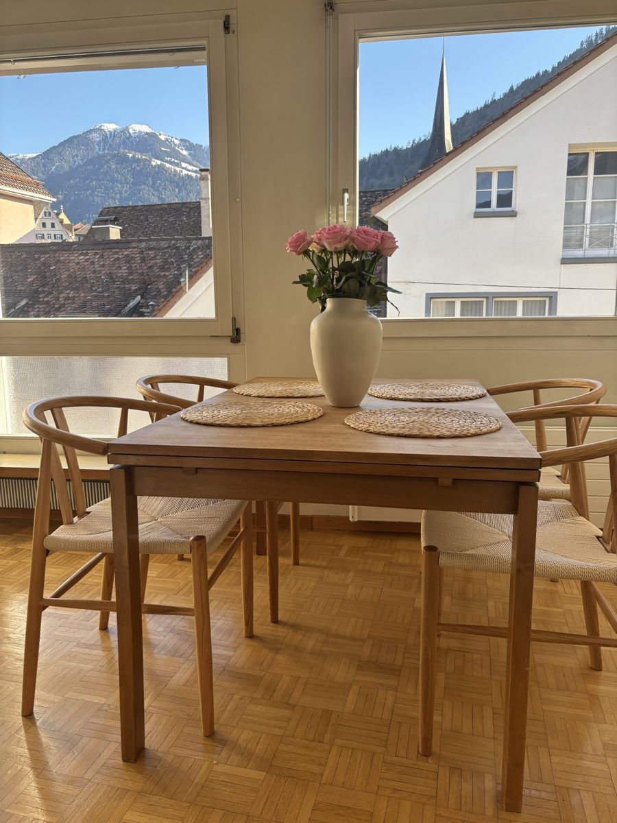 Stühle: Eichenholzstühle – Neu (gemäss Beschreibung) aus Chur von mad_h57q 1