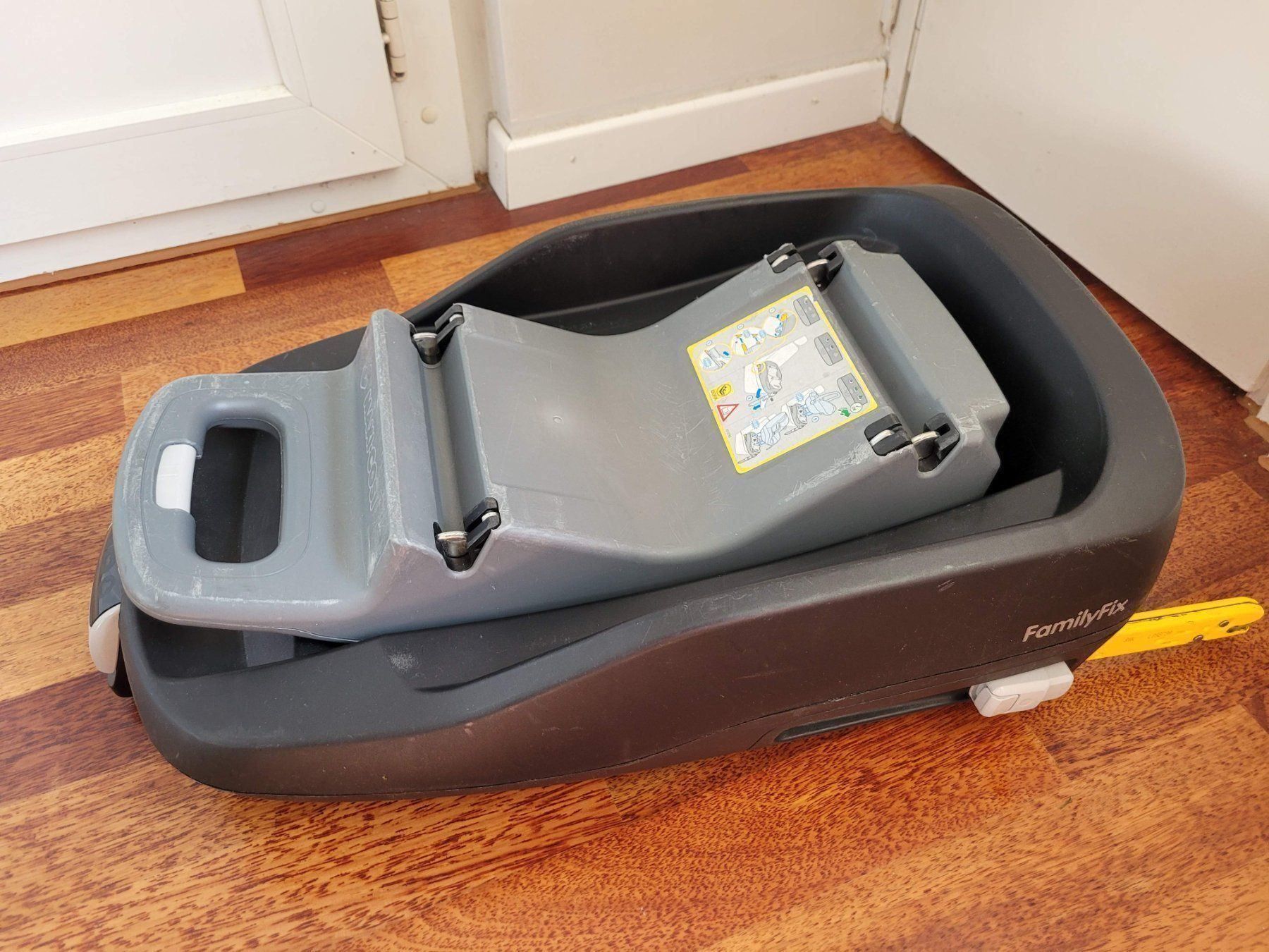 Auto-Kindersitze: Maxi Cosi Family Fix Station – Gebraucht aus Herrliberg von Jummi 1
