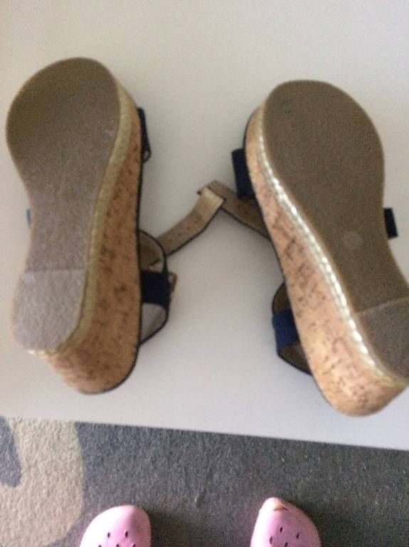 Scarpe da donna: Scarpa estiva donna mai indossata!!!!! – Usato da Lugano venduto da los_wnc8 2