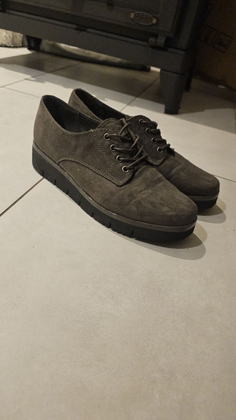Damenschuhe: Derby femme – Gebraucht aus Sornetan von T.a333