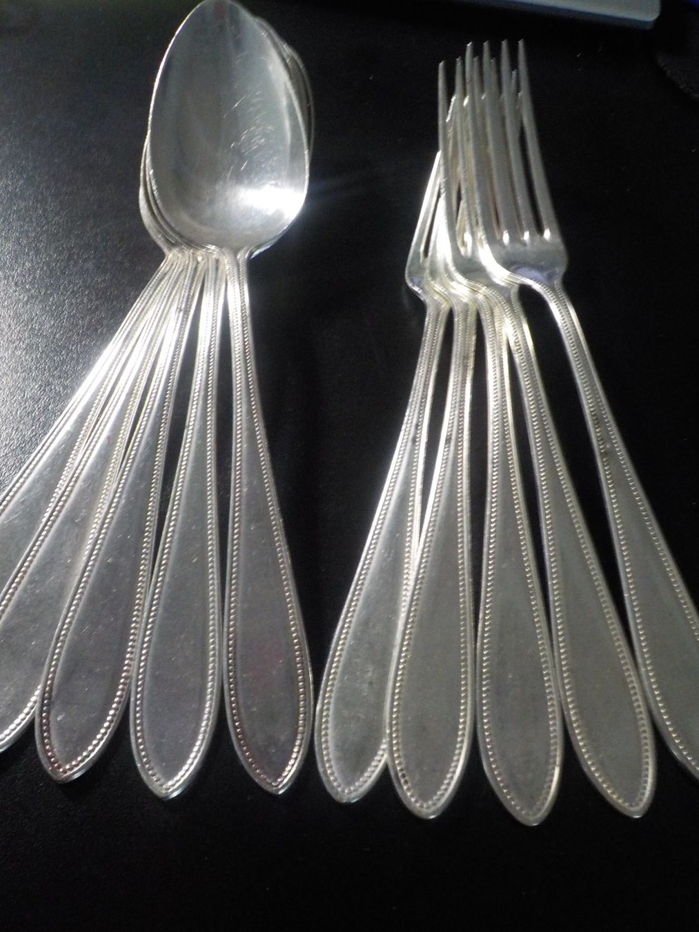 Bestecksets: Silberbesteck, 5 Löffel und 5 Gabeln – Gebraucht aus Muri b. Bern von Ricardodecor