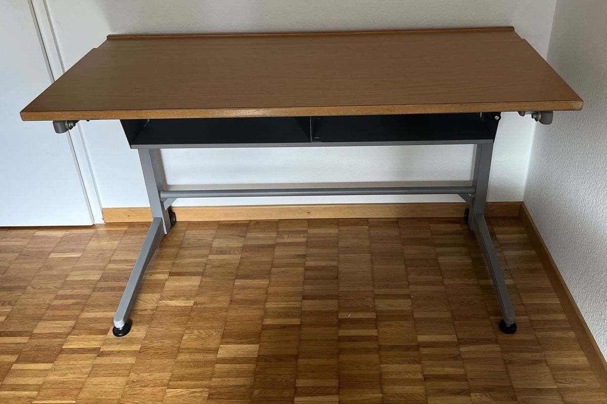 Schreibtische: Schreibtisch mit Kippfunktion – Gebraucht aus Greifensee von Steini777 6