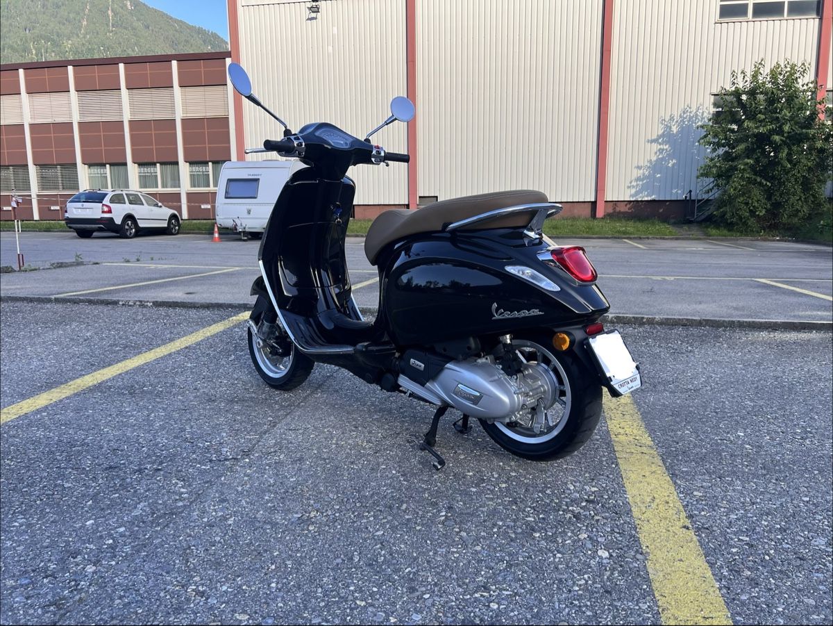 Vespa Scooter: Piaggio Vespa Primavera 125 2021 – Usato da Chur venduto da GiiGii21 3