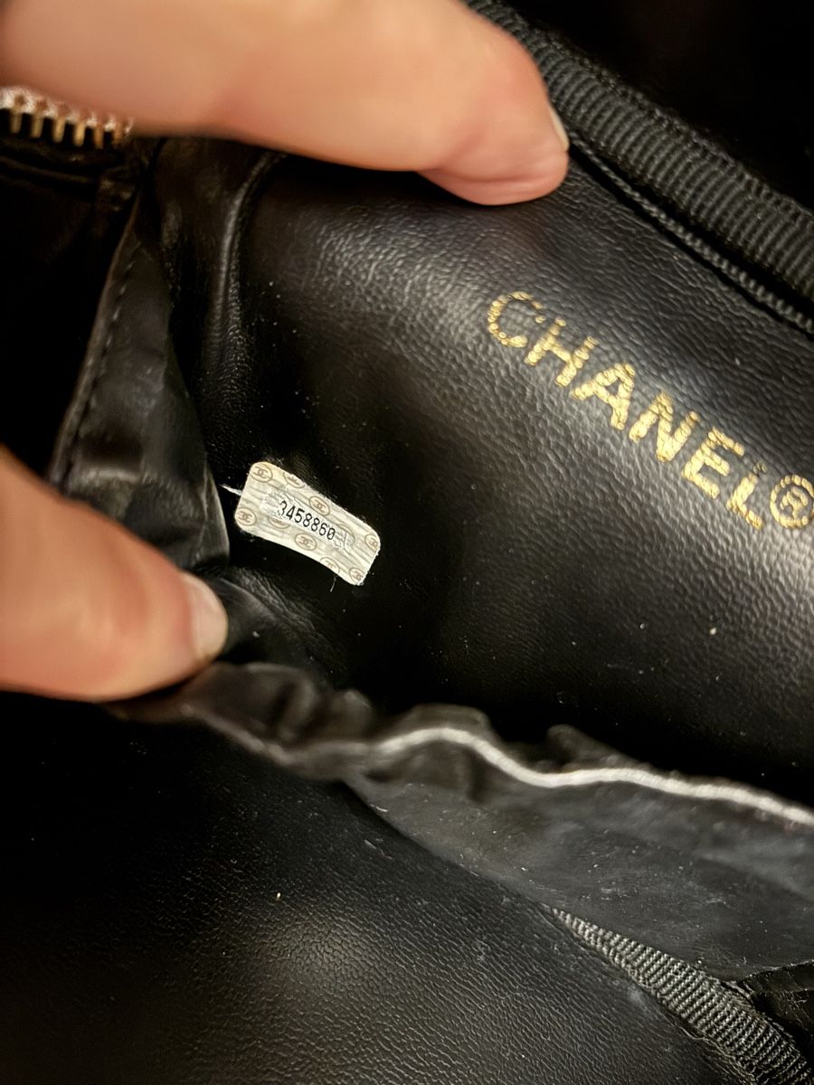 Chanel Custodie per cosmetici: Chanel Vanity Necessaire Leder, schwarz – Usato da St. Gallen venduto da heartbug 8