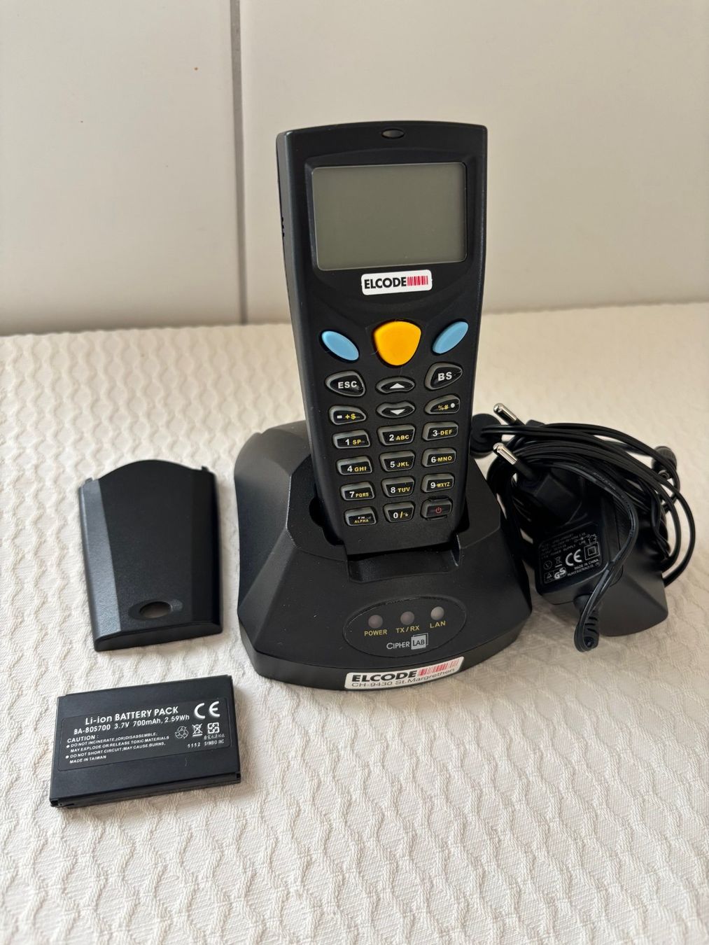 Scanner: Mobiler Barcodescanner Elcode 8001 Terminal - C – Usato da Einigen venduto da Medicom-Pharma