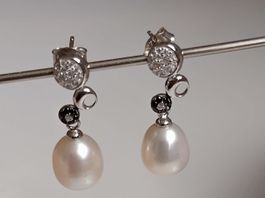 OHRRINGE IN SILBER 925 MIT PERLE