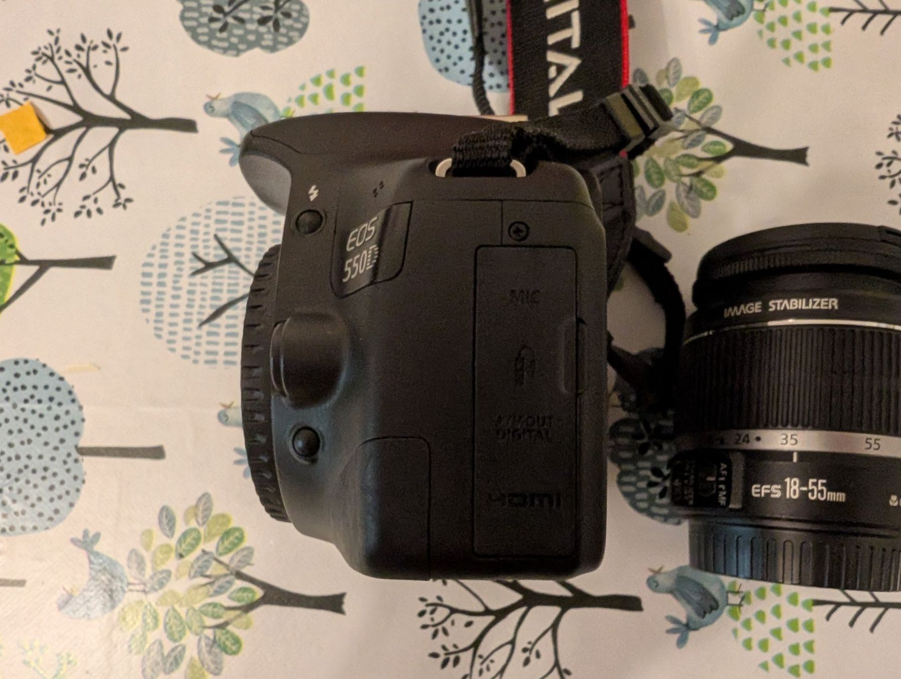 Canon Appareil photo: Canon EOS 550D + EF-S 18-55 IS – D'occasion à Riehen par fab_972b 4