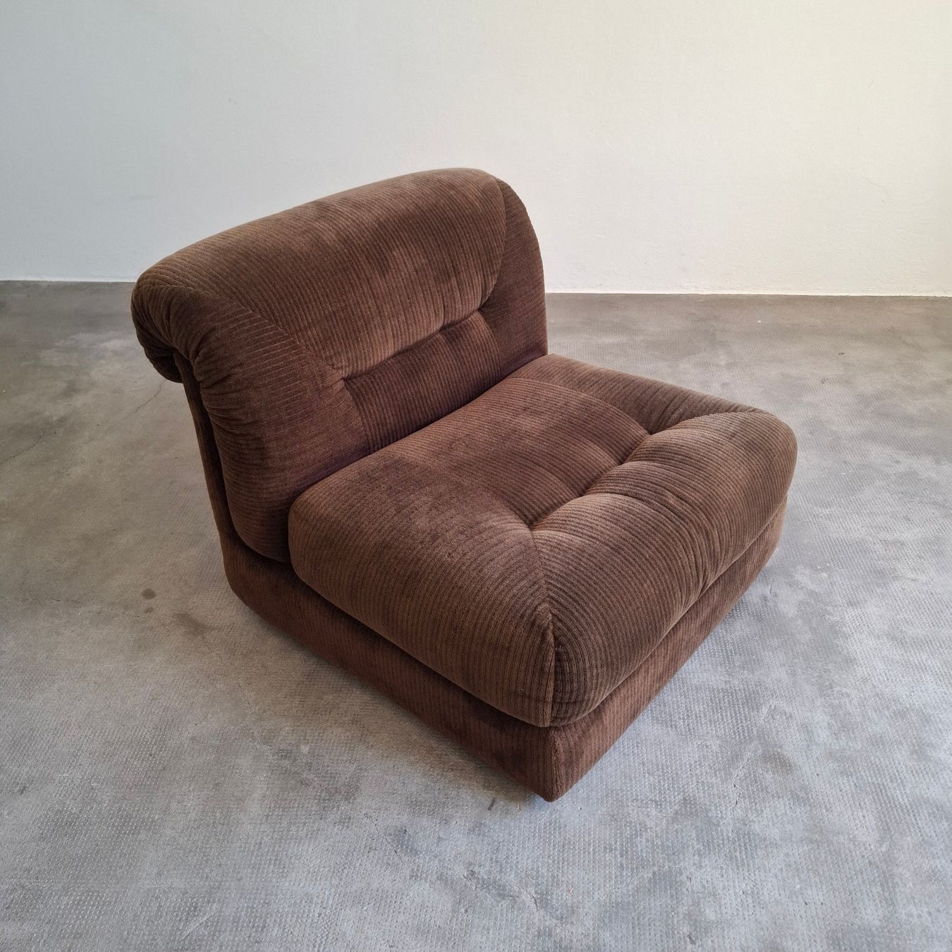 Poltrone: Fauteuil chauffeuse retro 1970 vert – Usato da Neuchâtel venduto da Rochawood 2