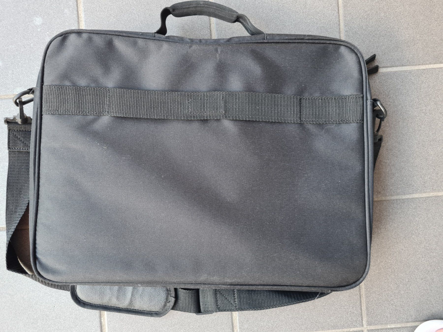 Targus Taschen: Notebooktasche – Gebraucht aus Wettingen von Mond76 1