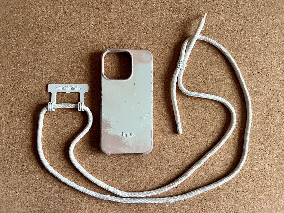 Cover & Protezioni schermo: Woodcessories Change Case & Kette iPhone 13 Pro – Usato da Rotkreuz venduto da maracaibo1991 1
