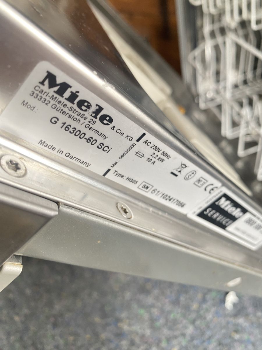 Lavastoviglie: Miele Geschirrspüler G 16300-60 SCi – Difettoso da Herrliberg venduto da Julianopie 4