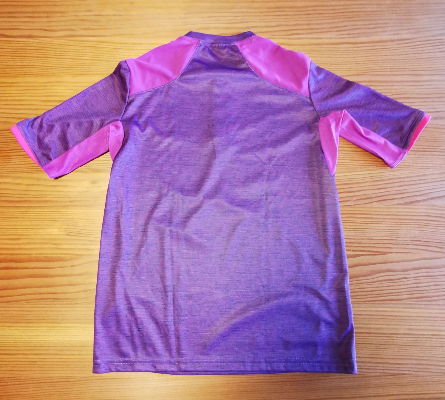Camicette, T-shirt & Top: Sportshirt 128 – Usato da Grünenmatt venduto da ras_7ksp 1