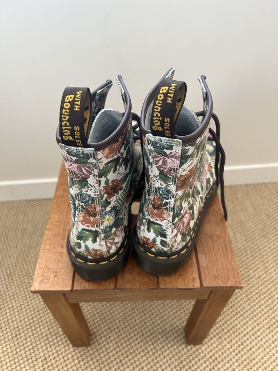 Dr. Martens Scarpe da donna: Dr. Martens Boots geblümt – Nuovo (secondo la descrizione) da Wohlen b. Bern venduto da Honeypie 2