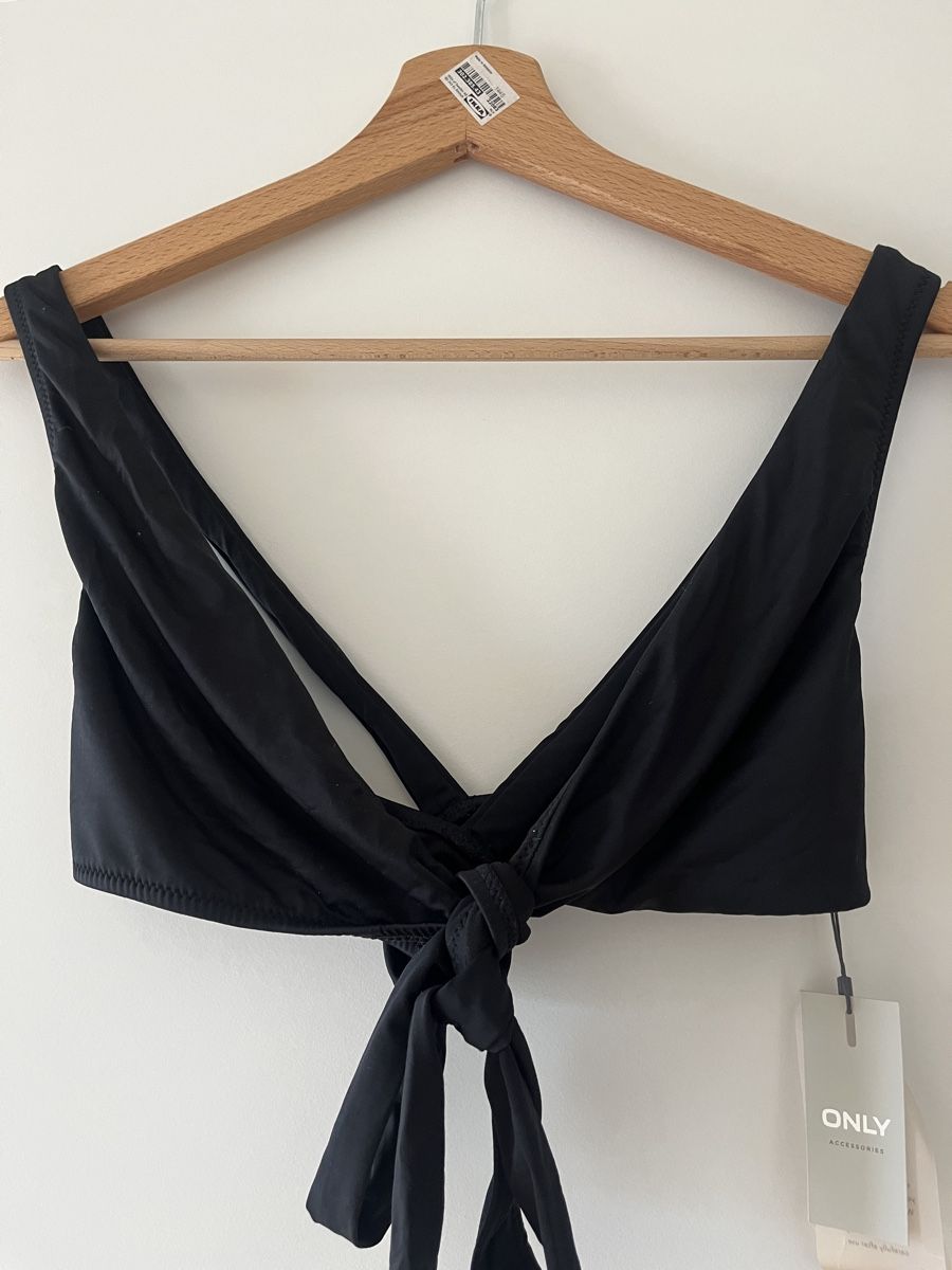 Only Costumi da bagno & Bikini: Bikini-Oberteil NEU – Nuovo e nell'imballaggio originale da Allschwil venduto da MaloseS08 1
