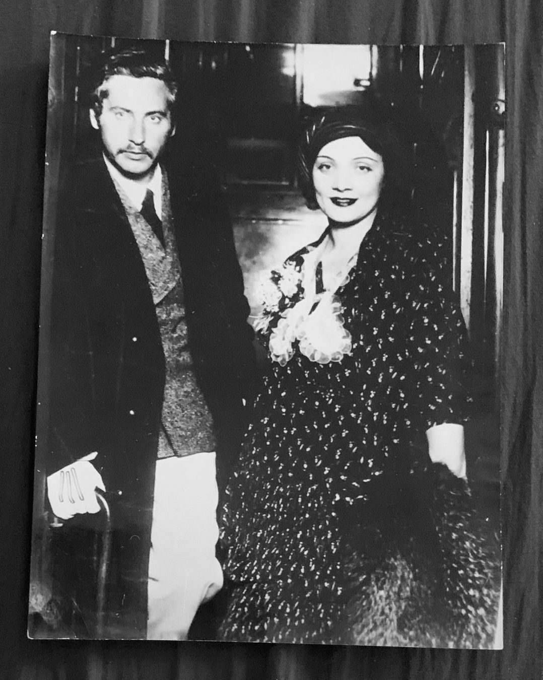 Foto & Immagini: Foto Marlene Dietrich & Josef von Sternberg – Usato da Bern venduto da Artbrokerswitzerland