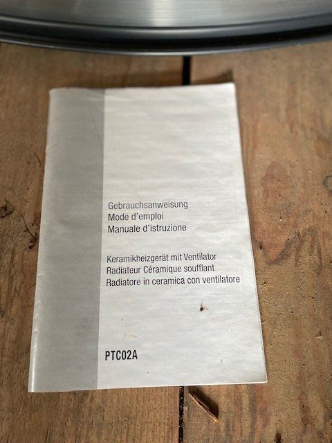 Radiatori: Keramikheizgerät mit Ventilator 230V PTC02A – Usato da Stäfa venduto da roggo1 2