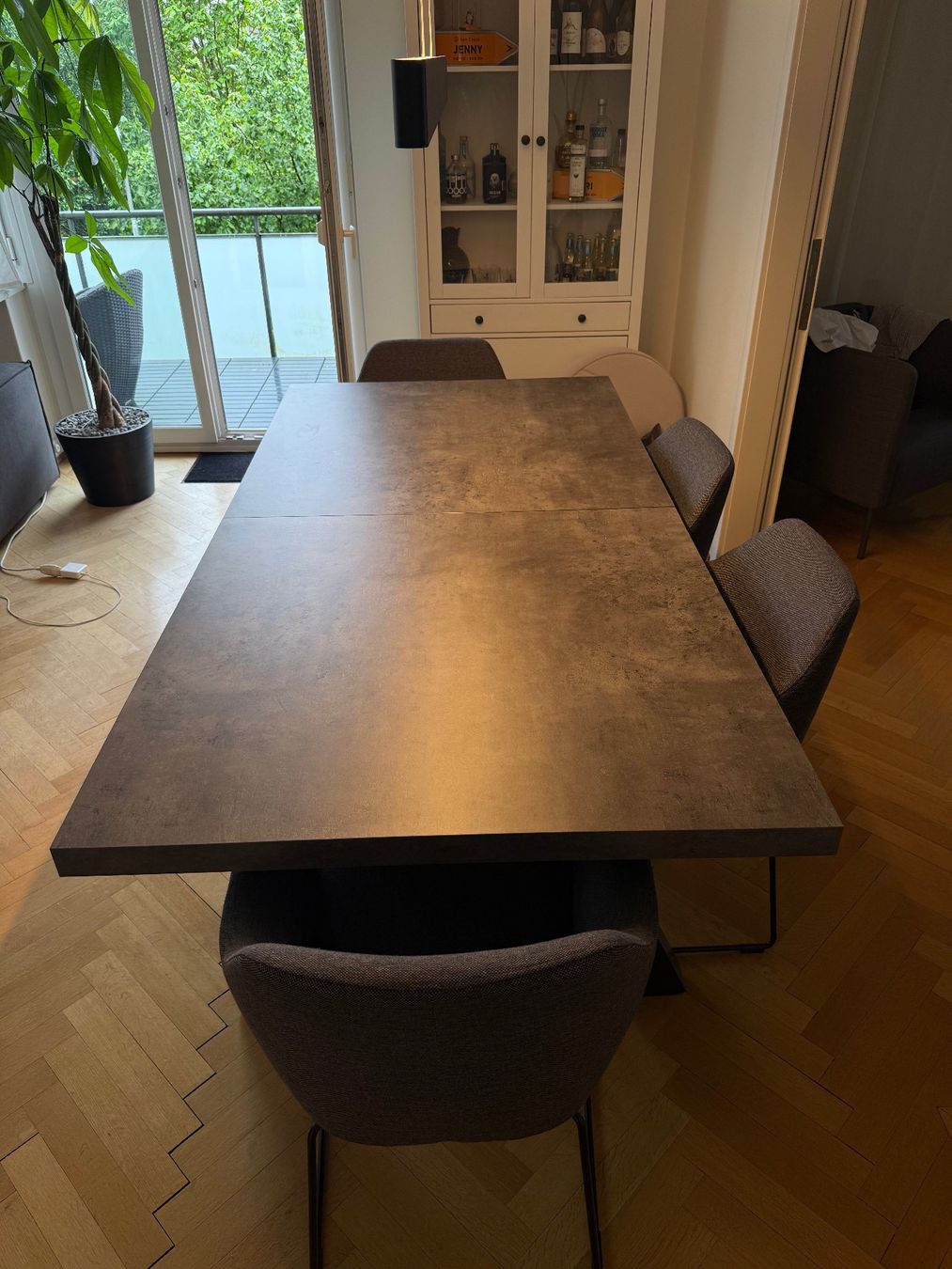 Tables: Ausziehbarer Esstisch – D'occasion à Zürich par pla_qkt5 2