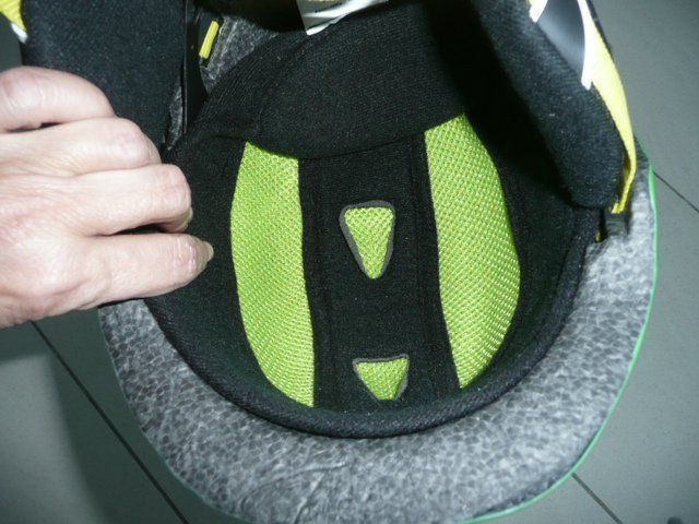 Uvex Caschi: Skihelm UVEX grün – Usato da Zug venduto da falama 1