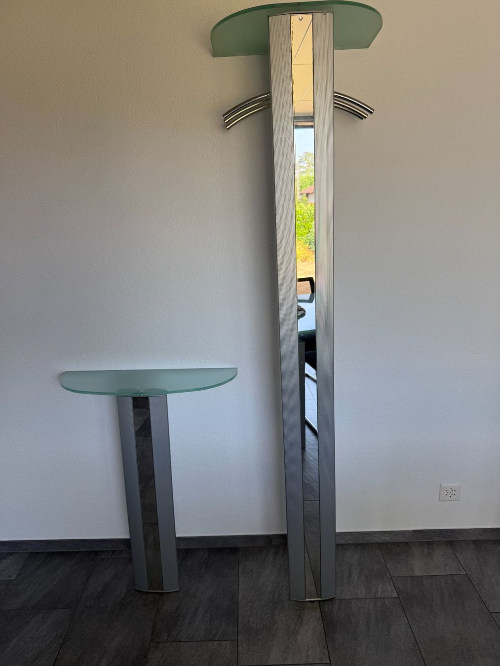 Guardaroba: Wandgarderobe mit Beistelltisch – Usato da Niederlenz venduto da Waedi43
