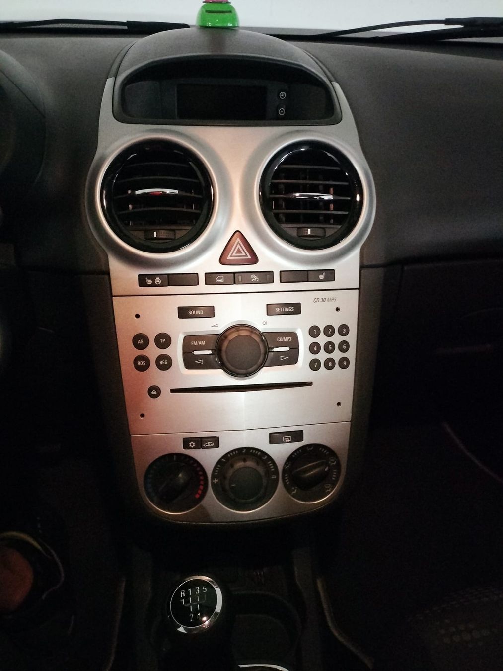 Opel Autos: Opel Corsa D 1.4 – Gebraucht aus Salmsach von Viv31 2